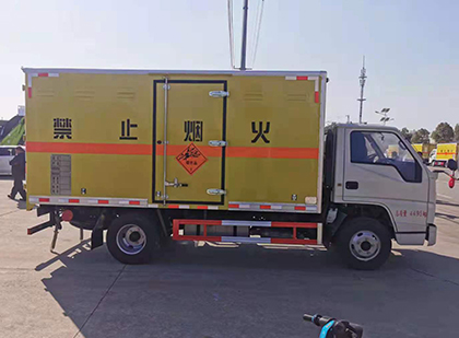 呼兰爆破器材运输车