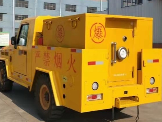 呼兰凯龙爆破器材运输车：保障爆破任务的安全运行