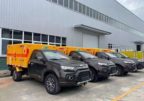 呼兰爆破器材运输车-保障安全与效率的关键