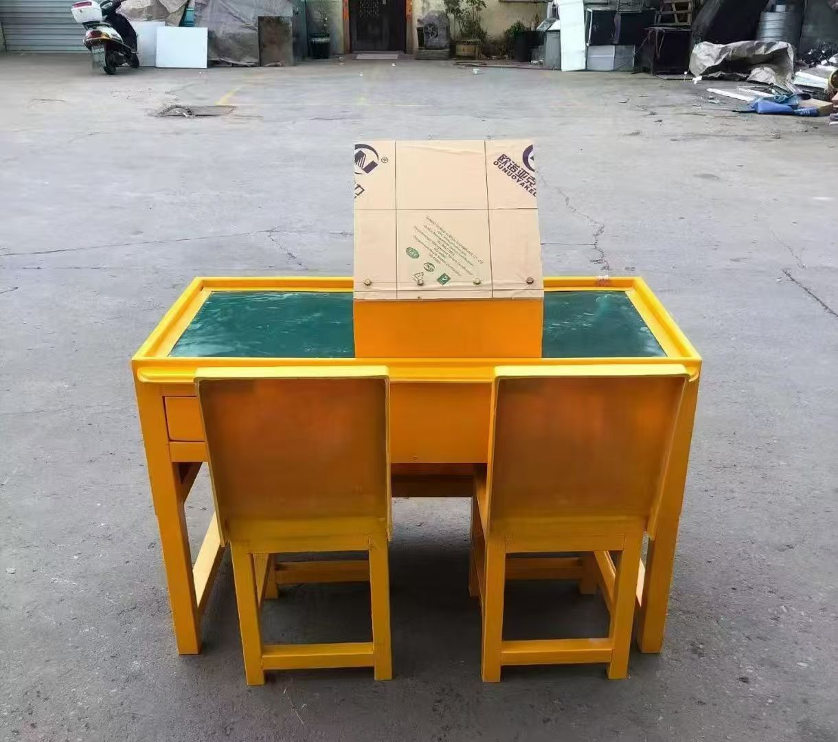 呼兰防静电导通桌井下煤矿火工品发放桌：危险品流转的安全守护者